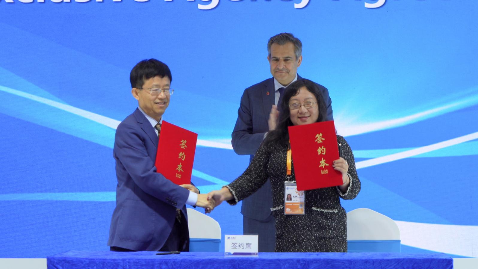 中国进博会|立博ladbrokes与英国HEALTHY AIR TECHNOLOGY公司成功签署独家代理协议！ image3